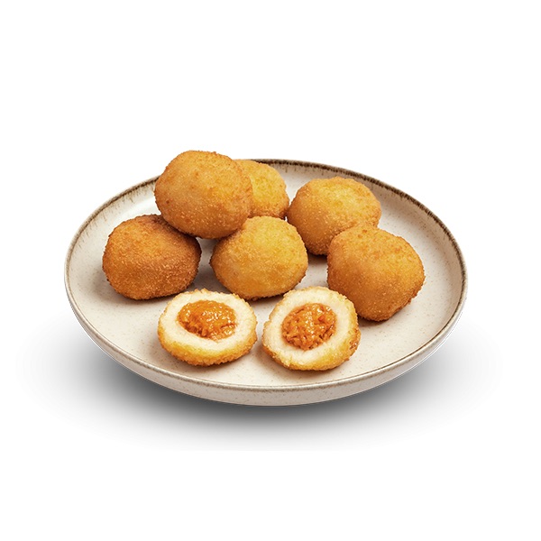 Bomba rellena de salsa brava